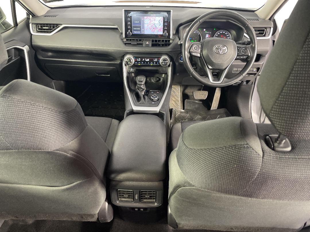 Photo '18' of Toyota Rav4