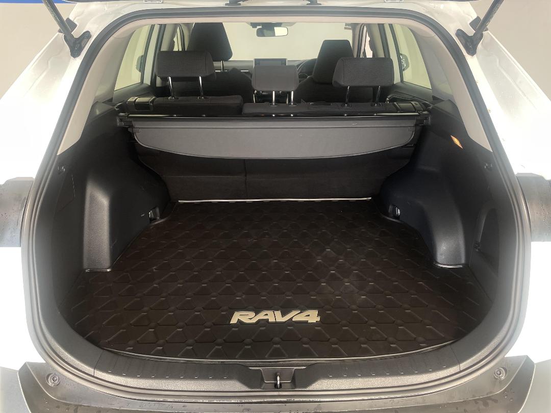 Photo '14' of Toyota Rav4