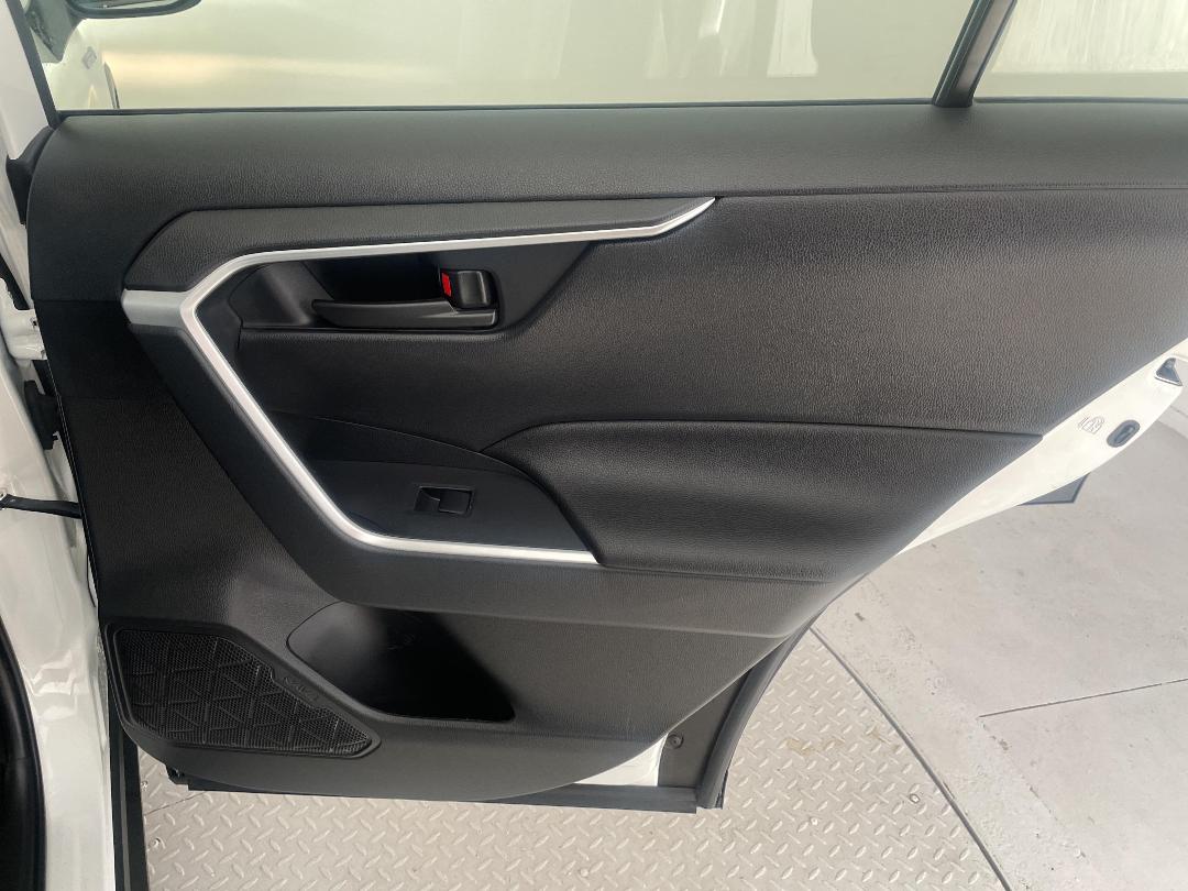 Photo '19' of Toyota Rav4