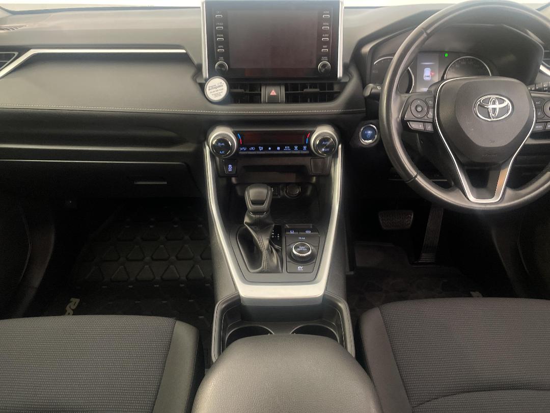 Photo '18' of Toyota Rav4