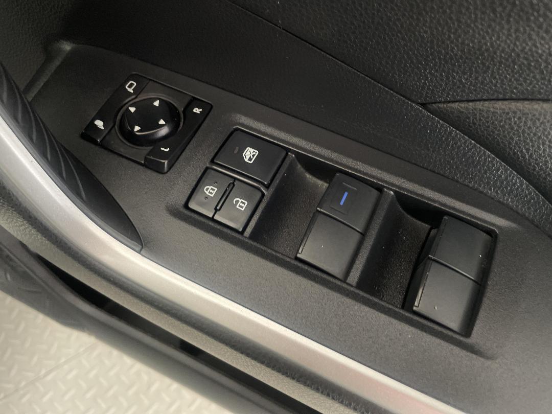 Photo '24' of Toyota Rav4