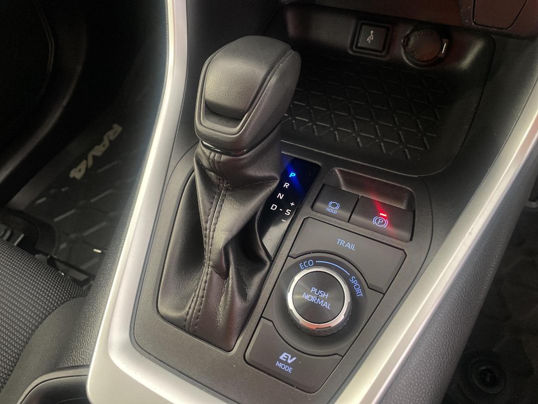 Photo '32' of Toyota Rav4