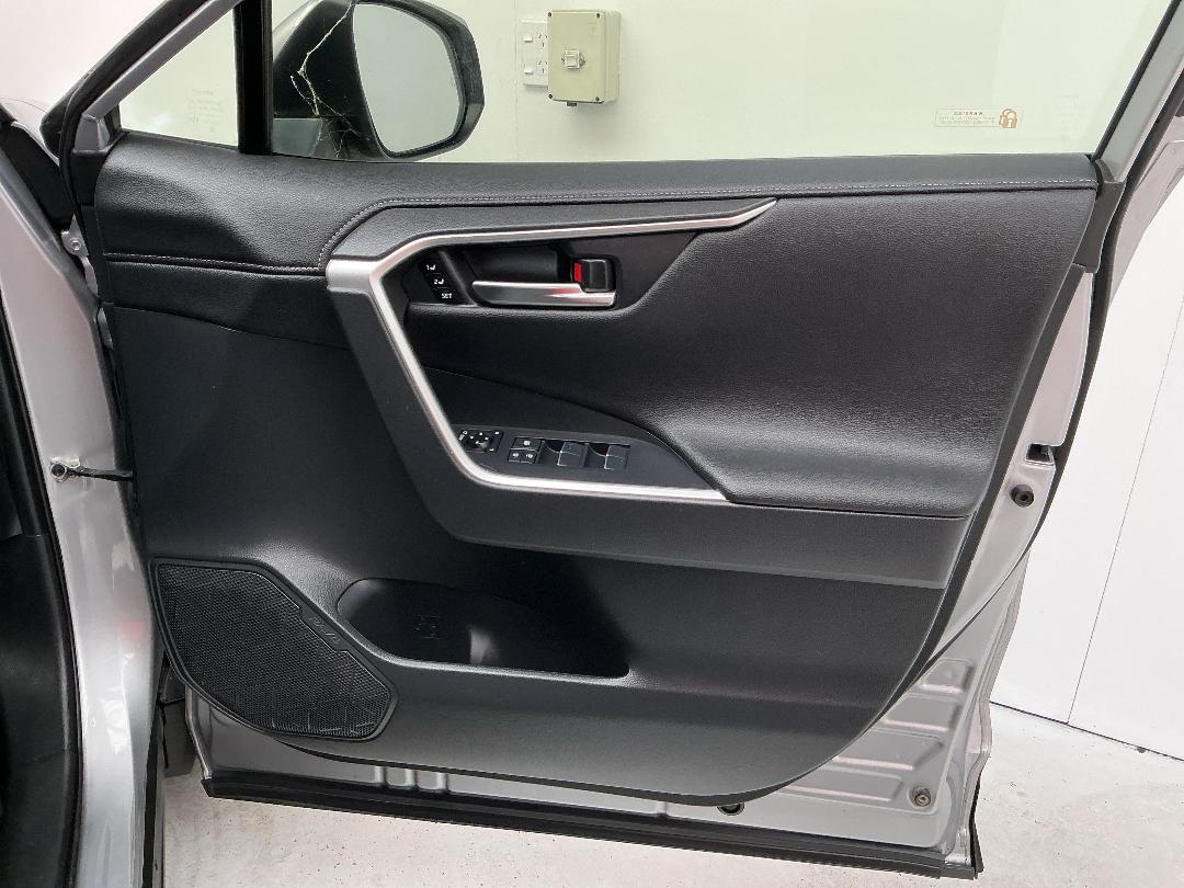 Photo '15' of Toyota Rav4