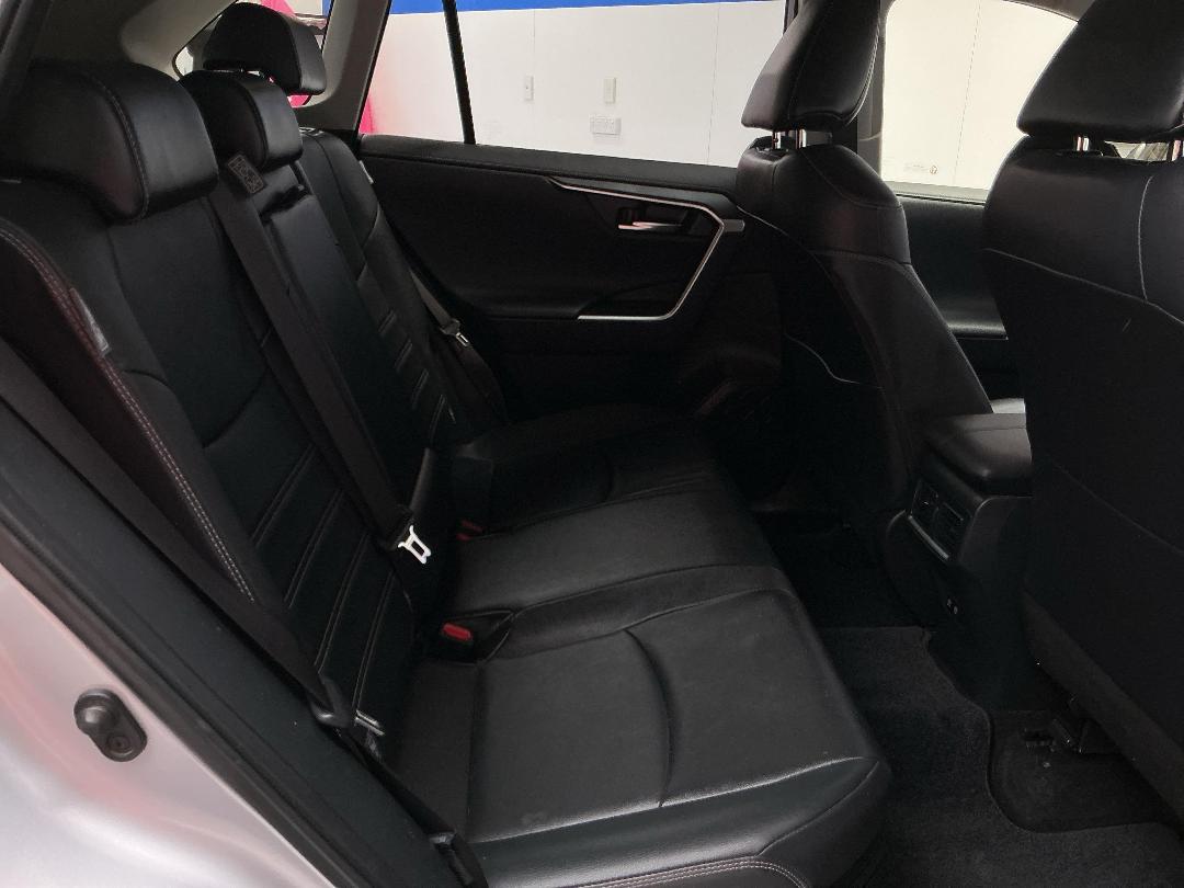 Photo '20' of Toyota Rav4