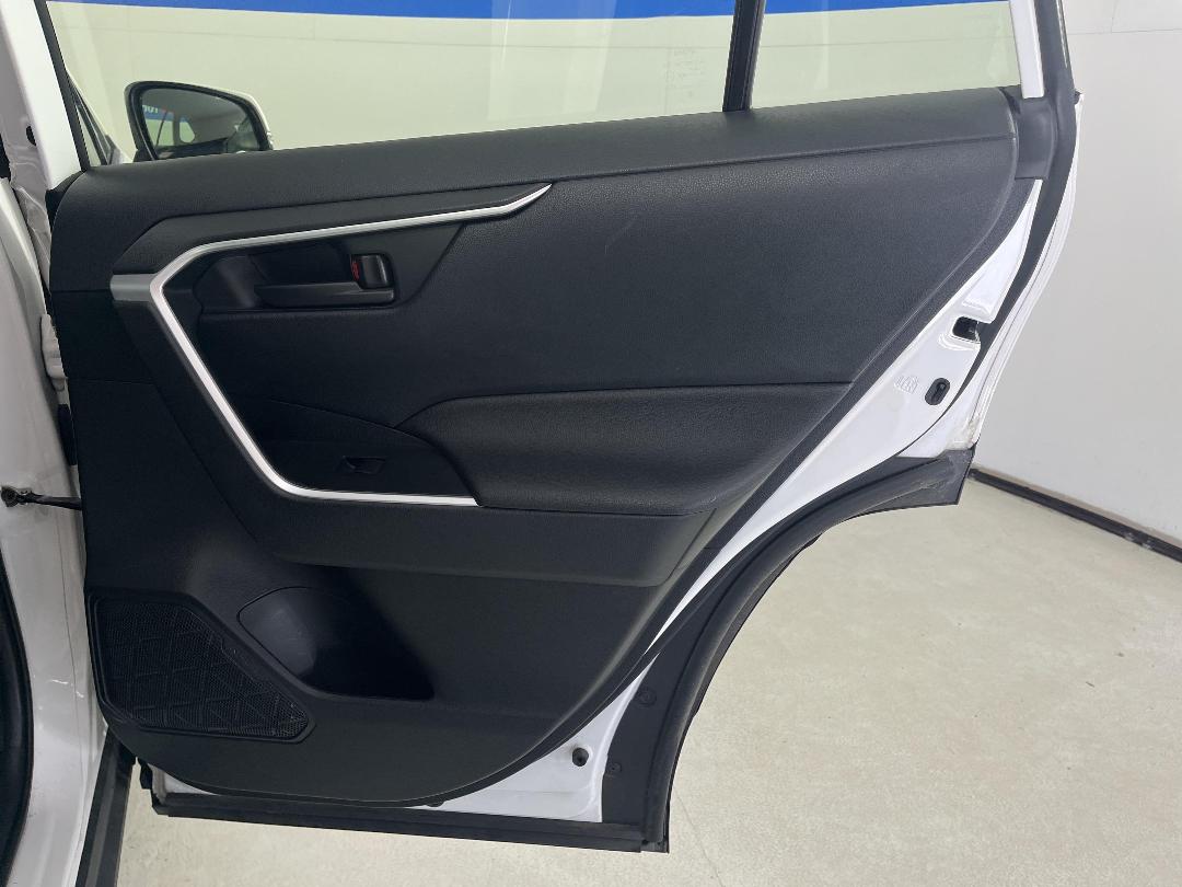 Photo '19' of Toyota Rav4 Photo '19' of Toyota Rav4