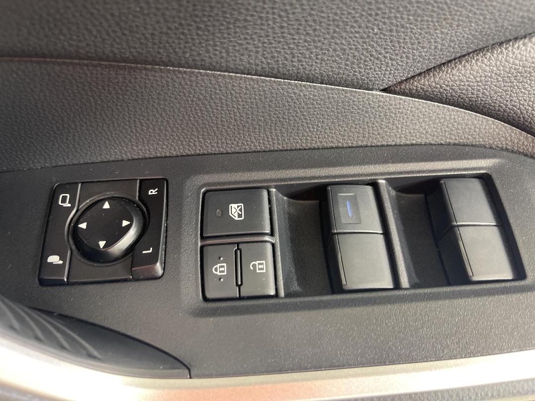 Photo '24' of Toyota Rav4 Photo '24' of Toyota Rav4