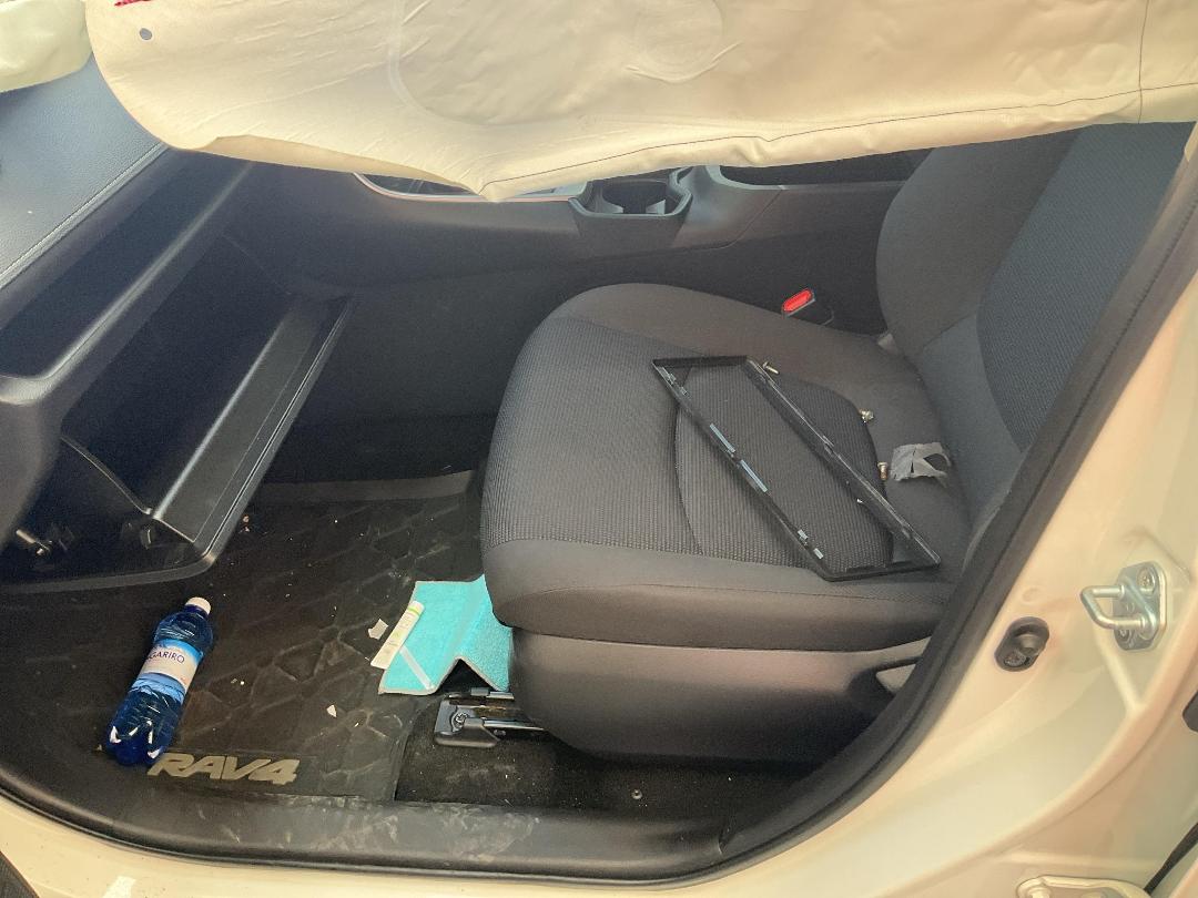 Photo '5' of Toyota Rav4 GX