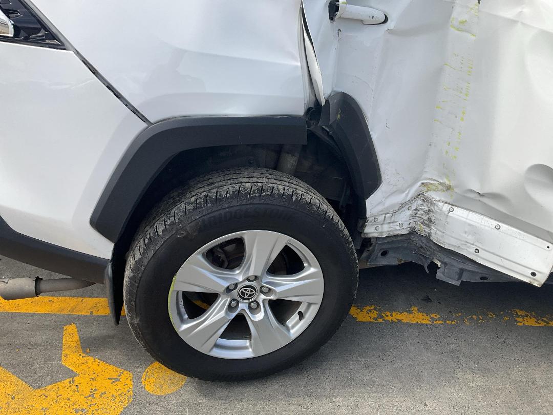 Photo '13' of Toyota Rav4 GX