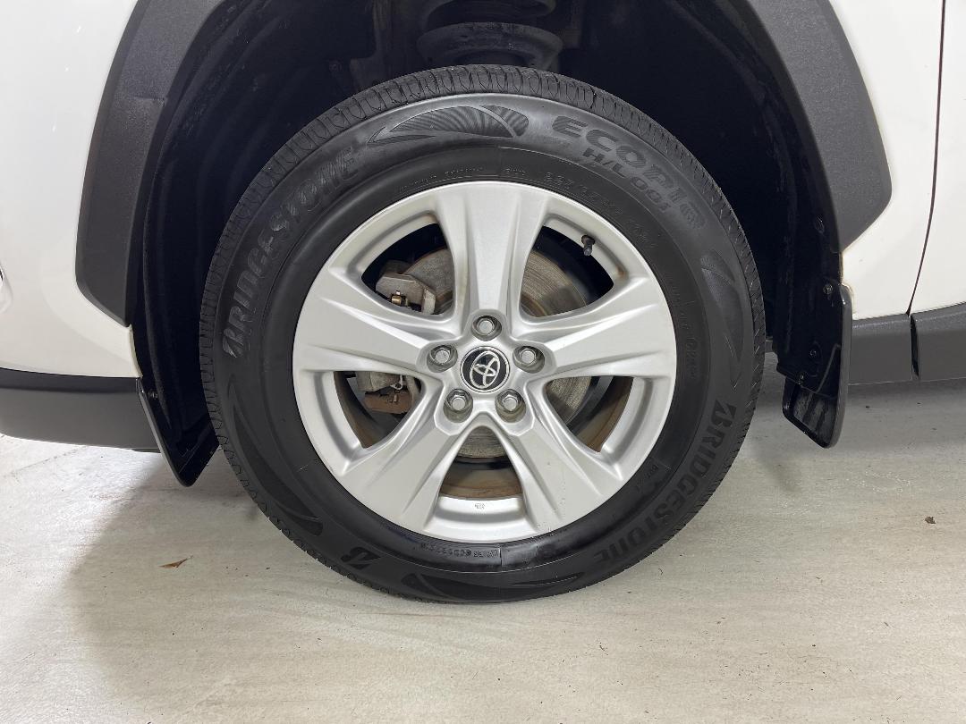 Photo '10' of Toyota Rav4 Photo '10' of Toyota Rav4