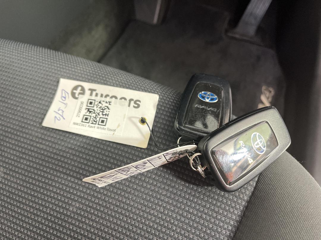 Photo '22' of Toyota Rav4 Photo '22' of Toyota Rav4