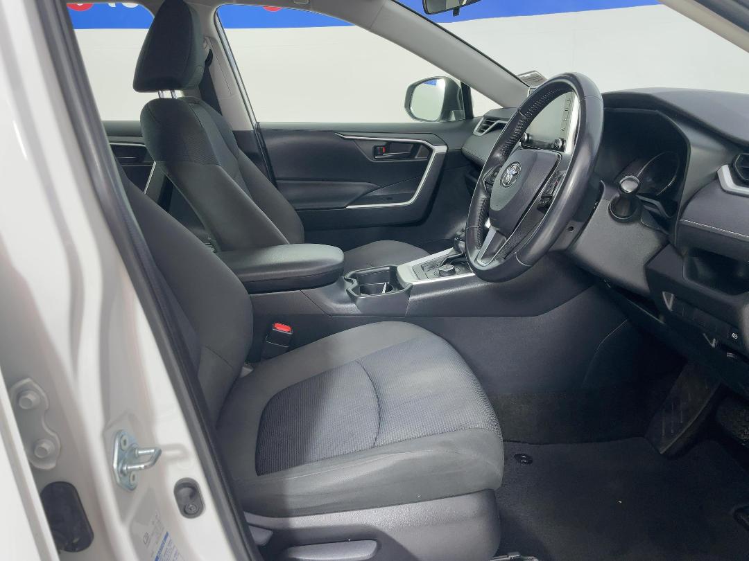 Photo '16' of Toyota Rav4 Photo '16' of Toyota Rav4