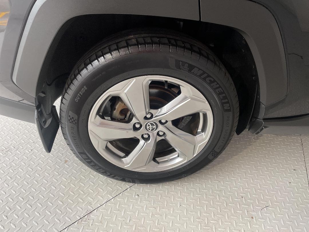 Photo '12' of Toyota Rav4