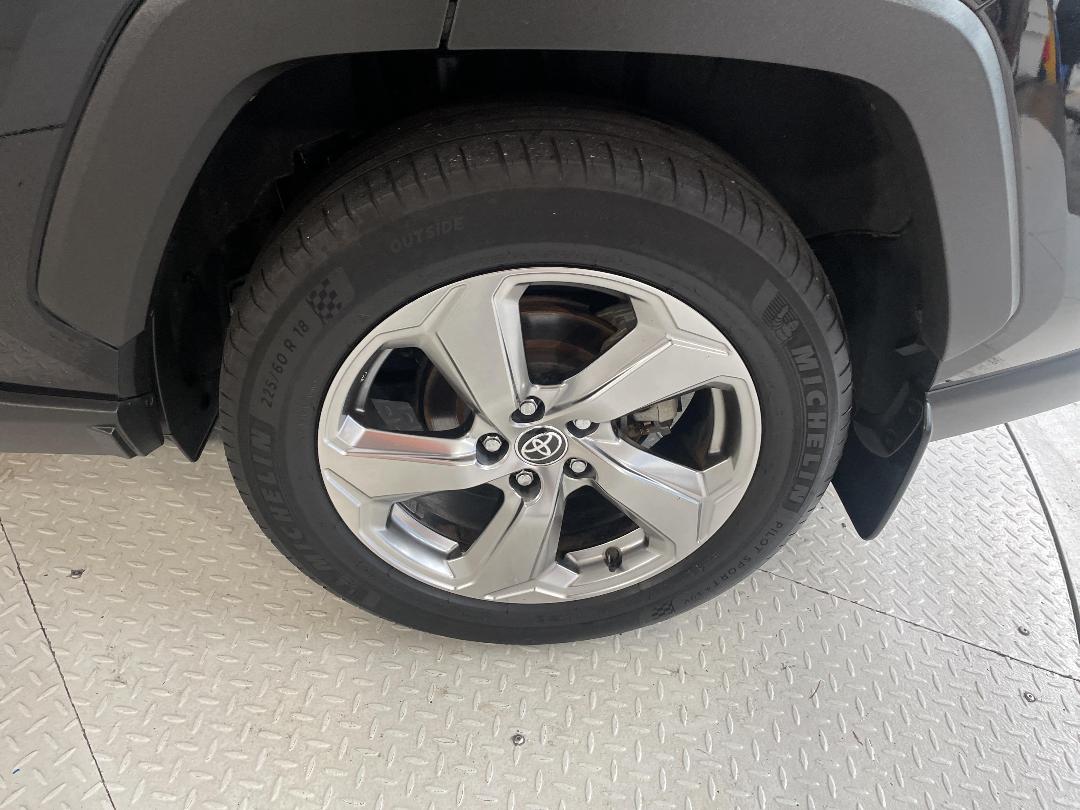 Photo '11' of Toyota Rav4