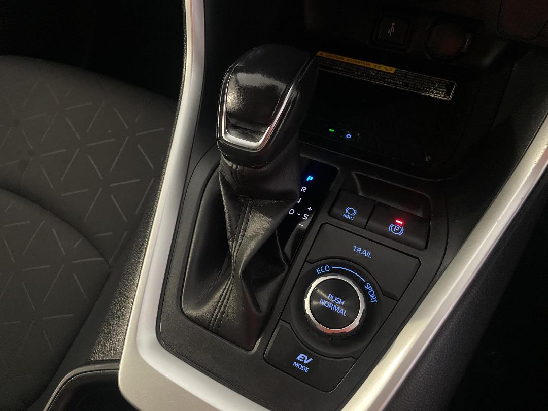 Photo '32' of Toyota Rav4