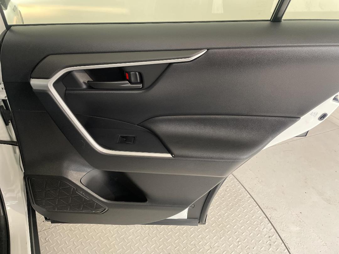 Photo '19' of Toyota Rav4 Photo '19' of Toyota Rav4