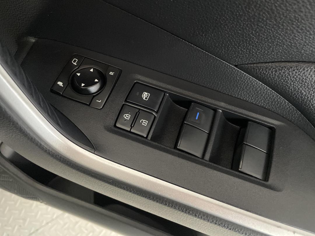 Photo '24' of Toyota Rav4 Photo '24' of Toyota Rav4