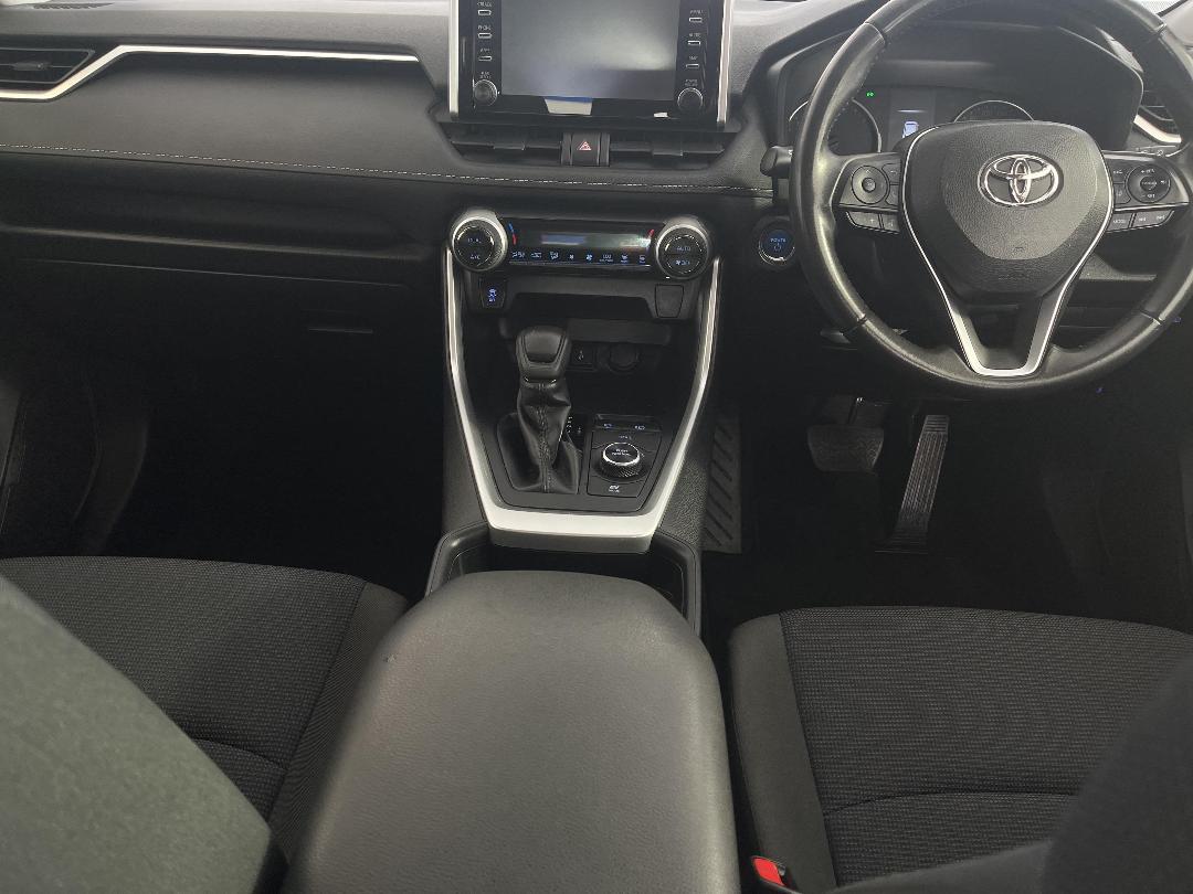 Photo '18' of Toyota Rav4 Photo '18' of Toyota Rav4