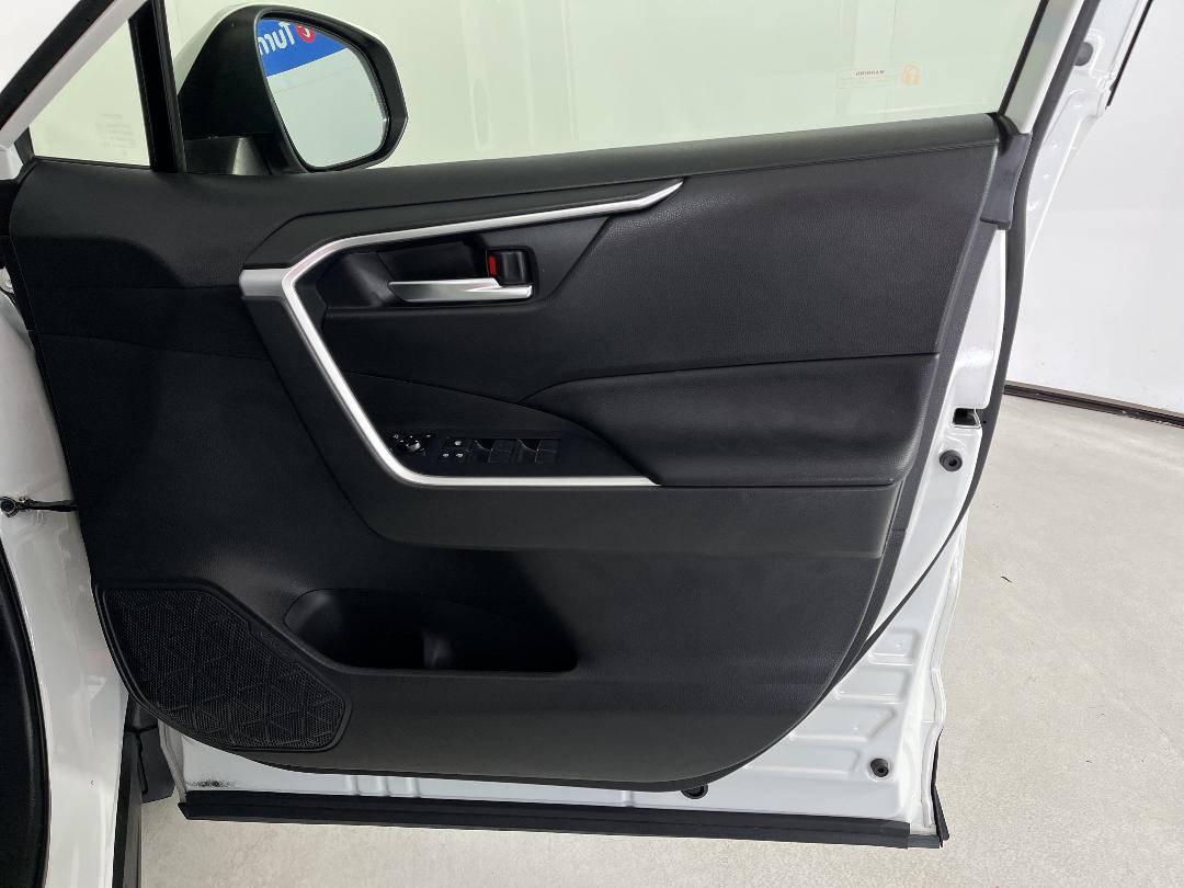 Photo '15' of Toyota Rav4 Photo '15' of Toyota Rav4