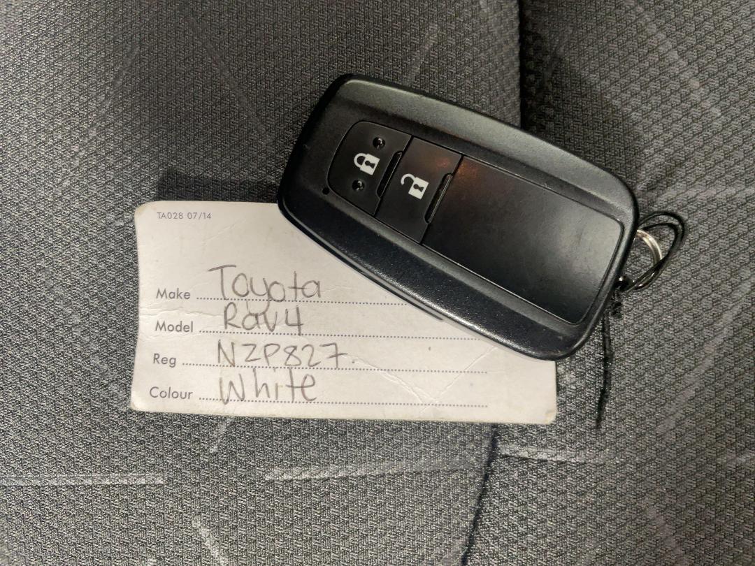 Photo '22' of Toyota Rav4