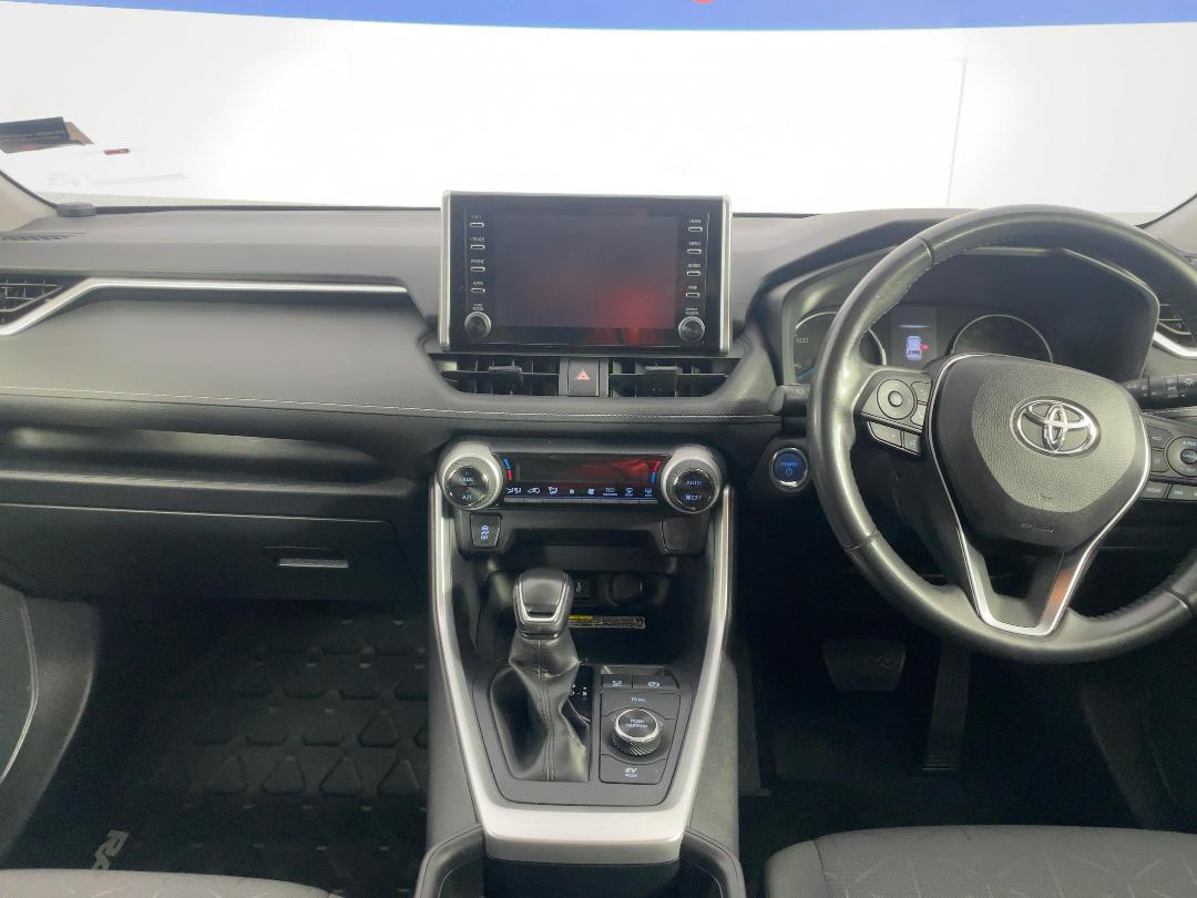 Photo '17' of Toyota Rav4