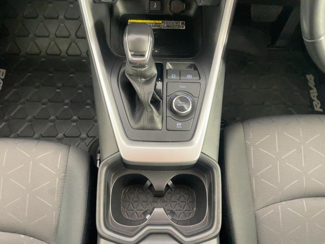 Photo '18' of Toyota Rav4