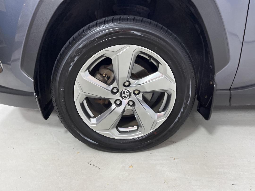 Photo '10' of Toyota Rav4