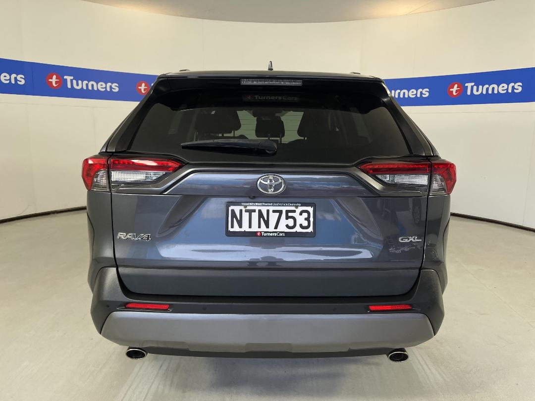 Photo '6' of Toyota Rav4