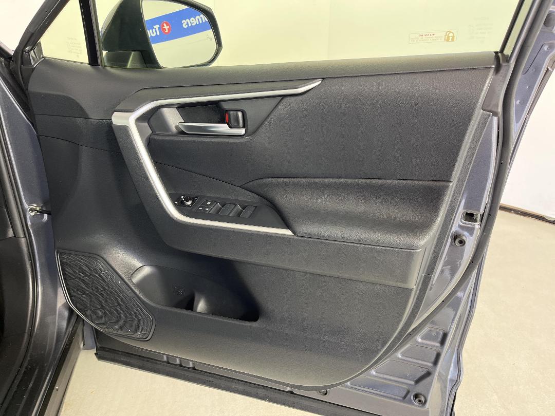 Photo '15' of Toyota Rav4