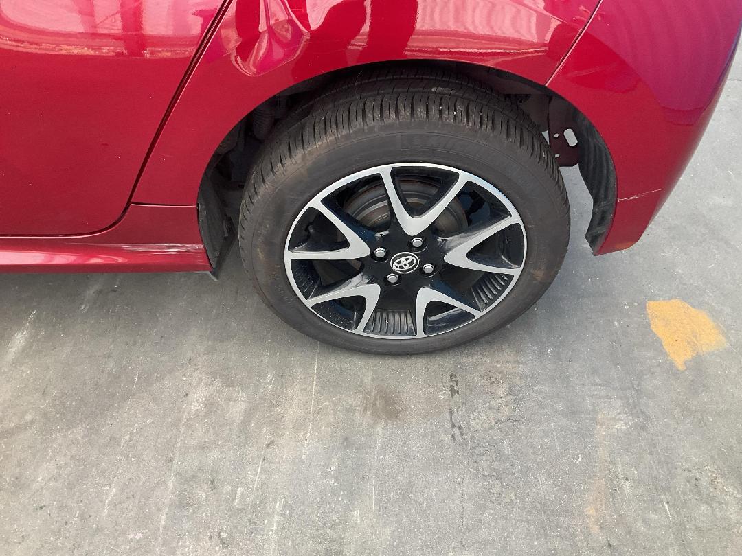 Photo '8' of Toyota Yaris