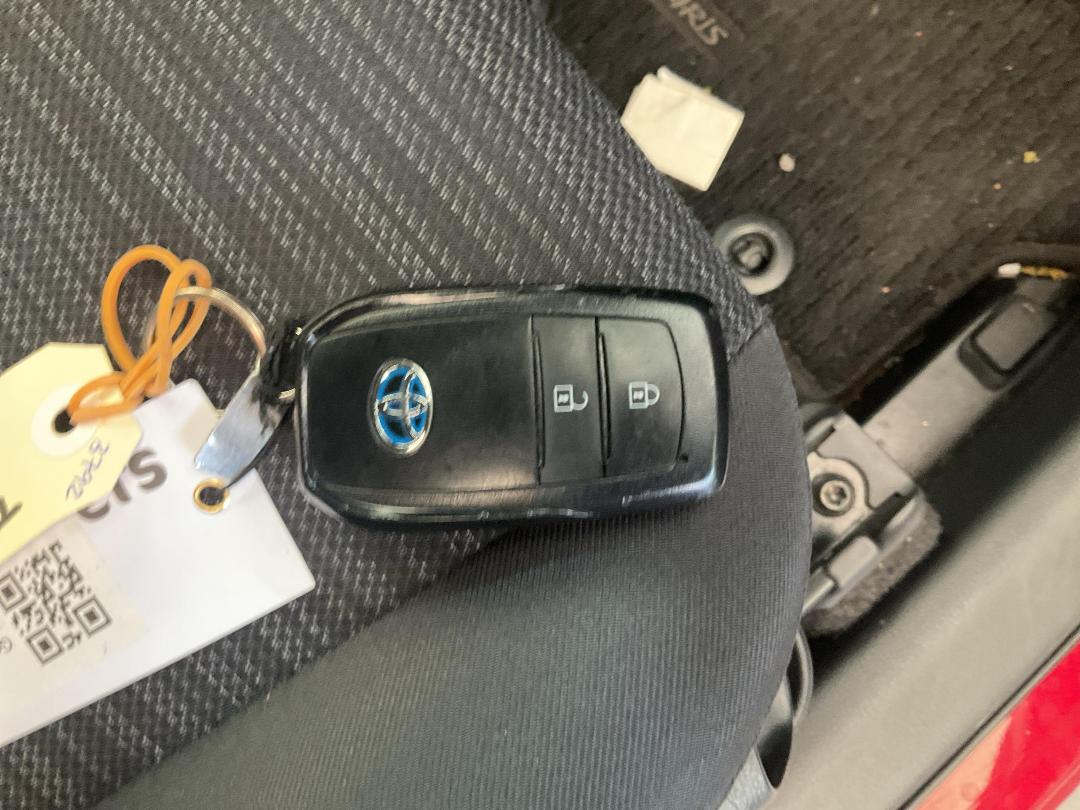 Photo '19' of Toyota Yaris