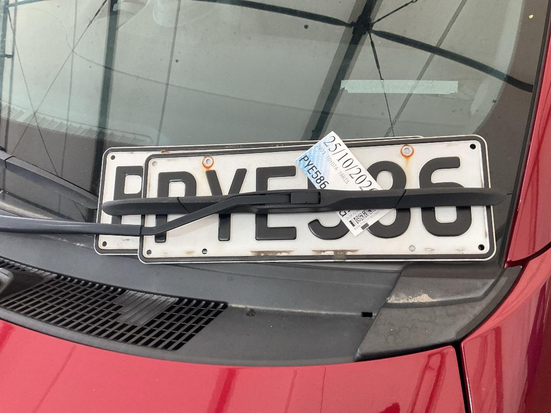 Photo '24' of Toyota Yaris