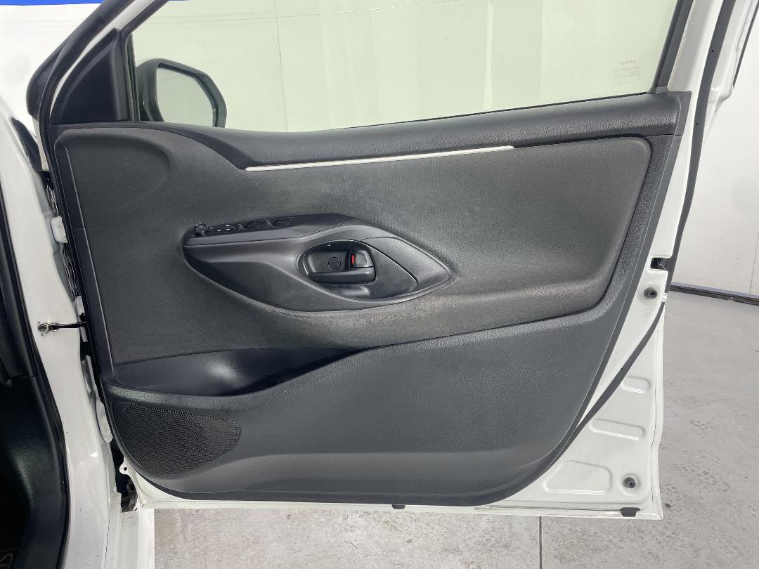 Photo '15' of Toyota Yaris Photo '15' of Toyota Yaris