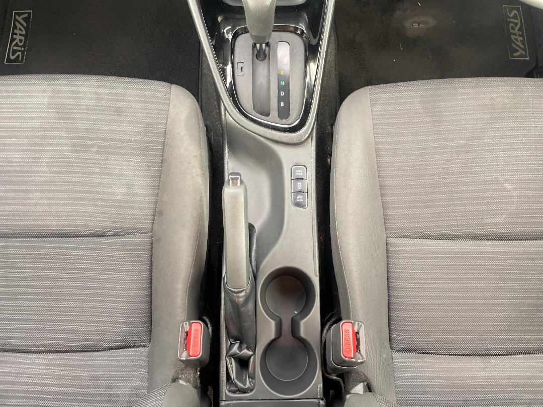 Photo '18' of Toyota Yaris Photo '18' of Toyota Yaris