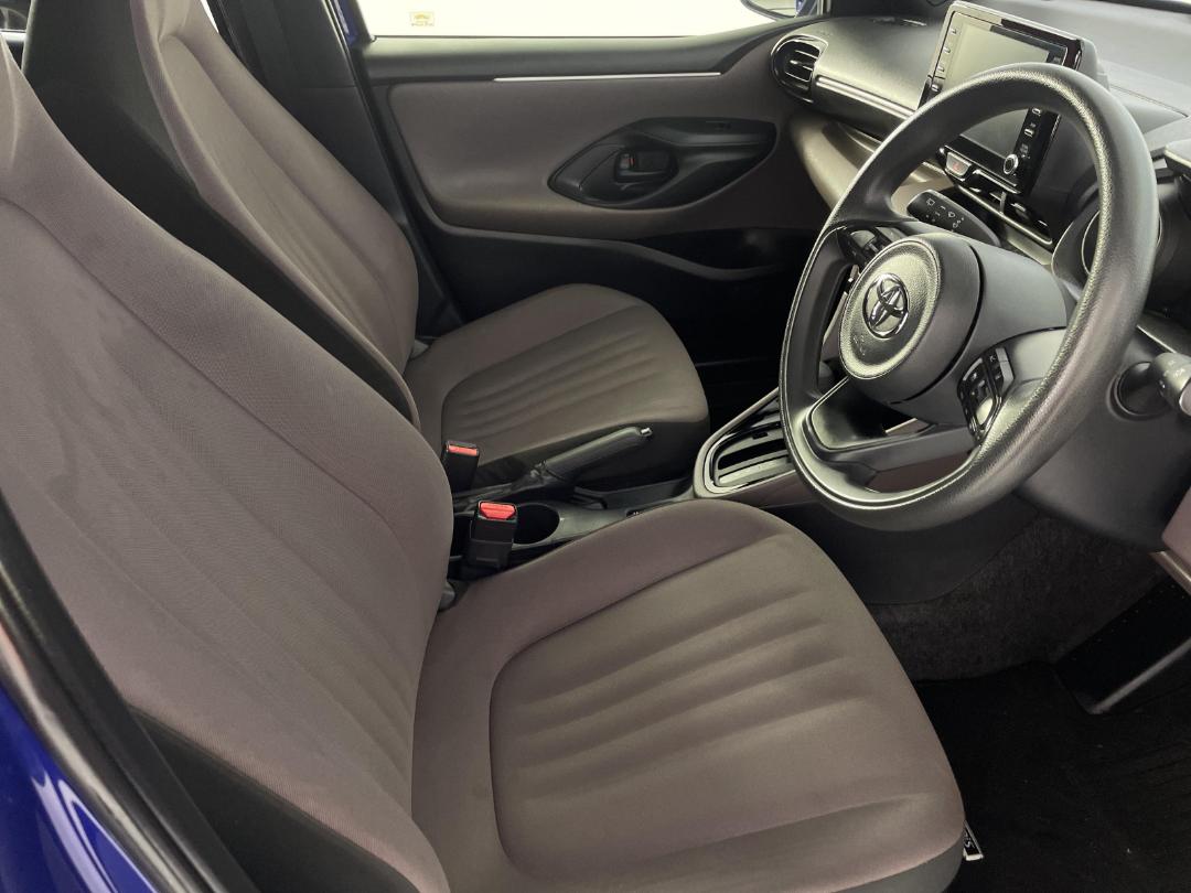 Photo '16' of Toyota Yaris Photo '16' of Toyota Yaris