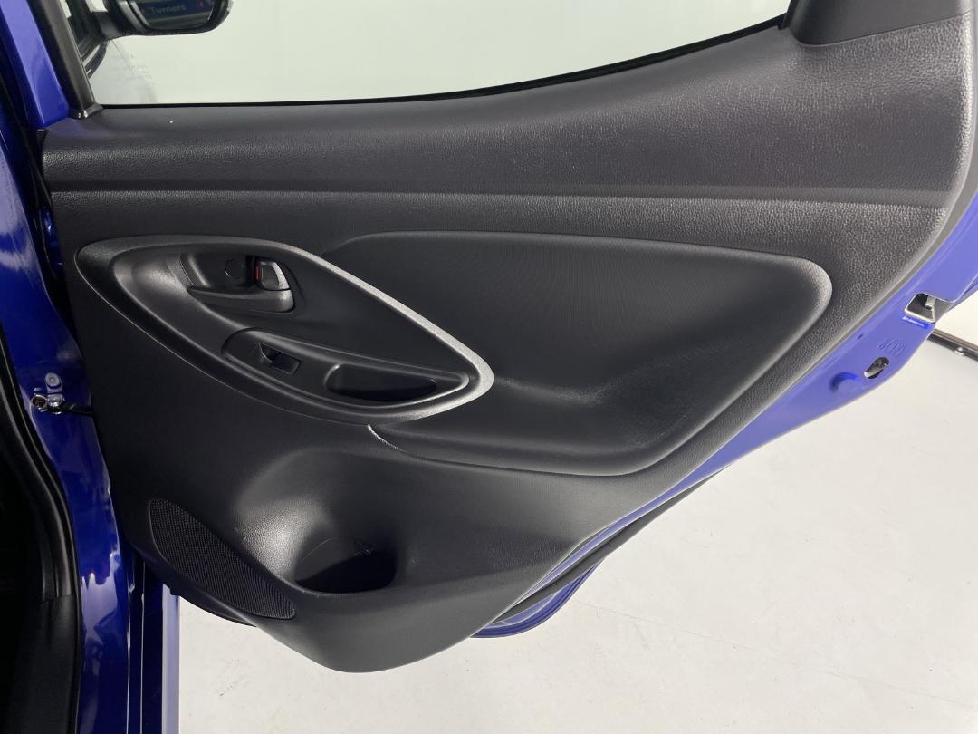 Photo '19' of Toyota Yaris Photo '19' of Toyota Yaris