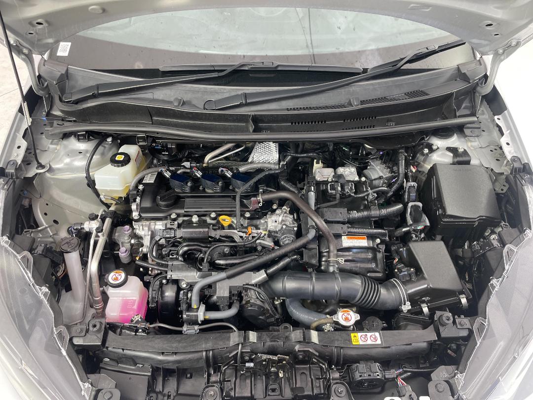 Photo '13' of Toyota Yaris