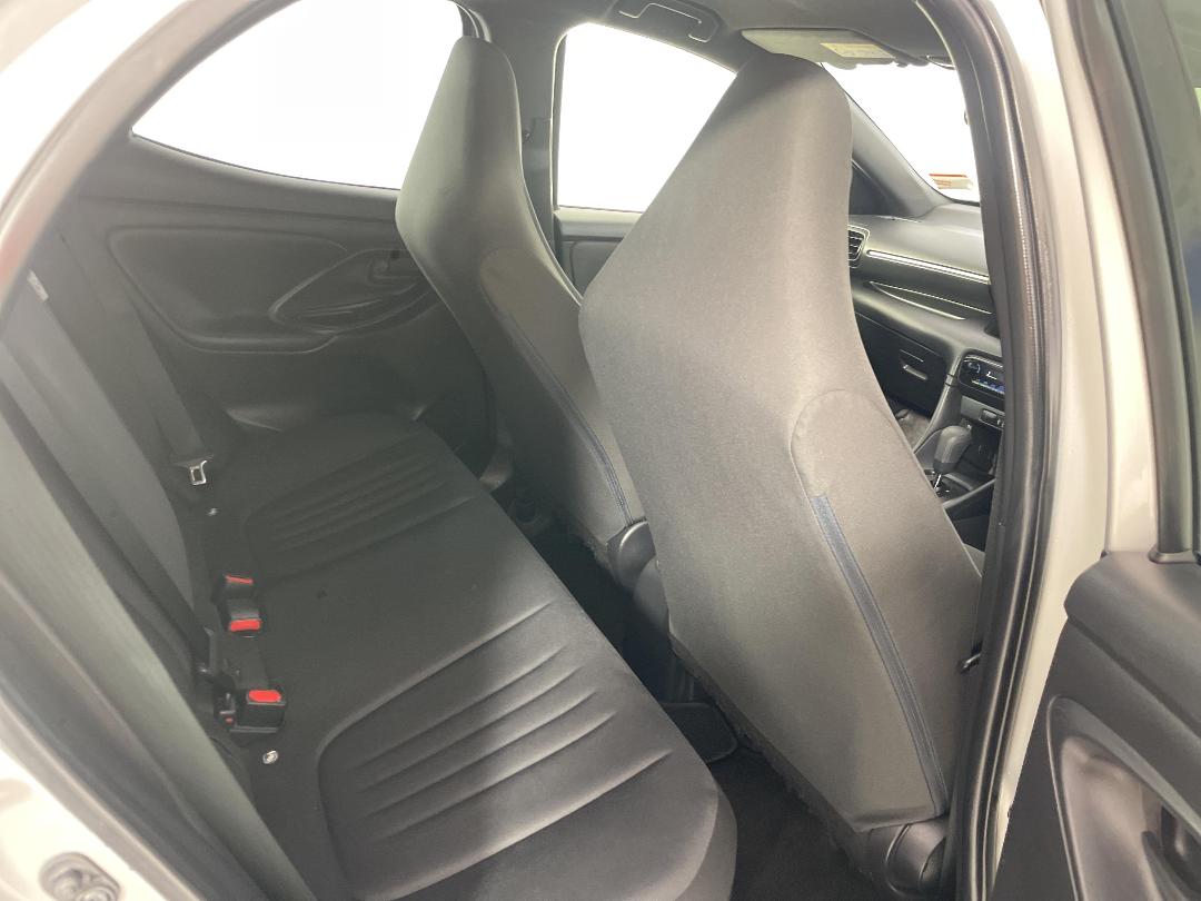 Photo '20' of Toyota Yaris