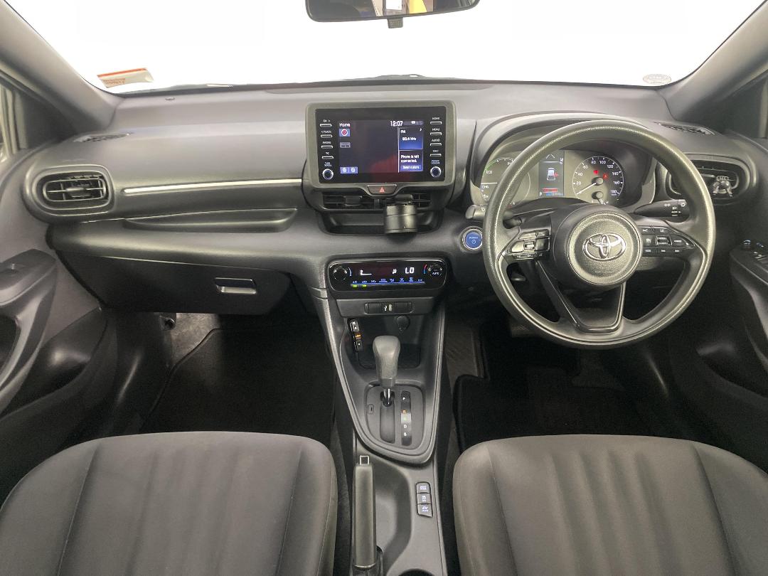 Photo '17' of Toyota Yaris