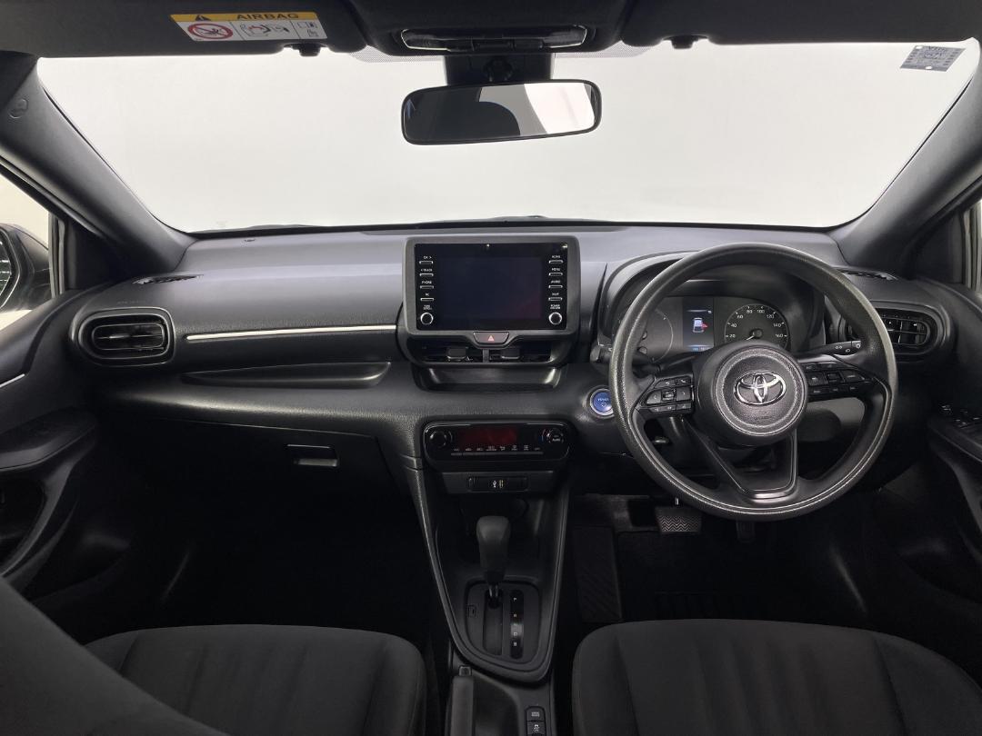 Photo '17' of Toyota Yaris