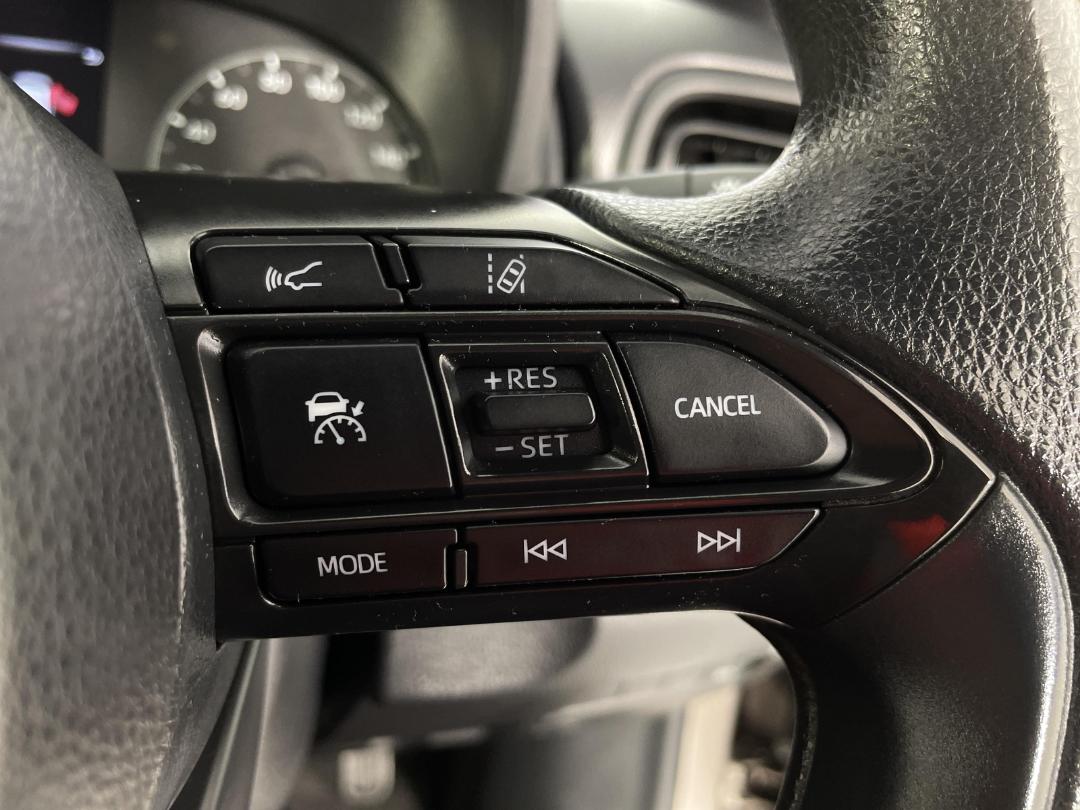 Photo '23' of Toyota Yaris