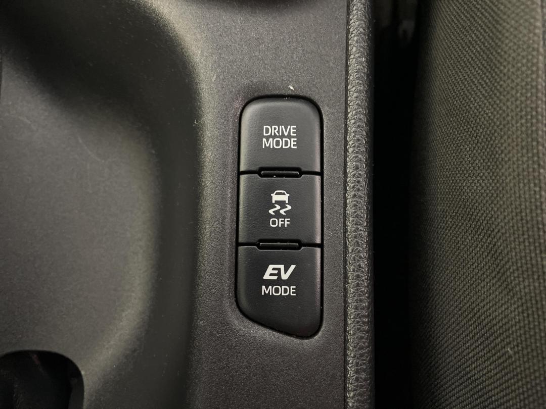 Photo '25' of Toyota Yaris