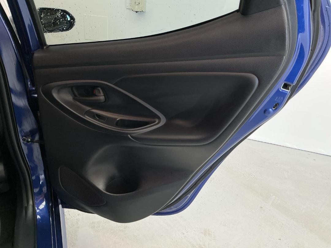 Photo '19' of Toyota Yaris