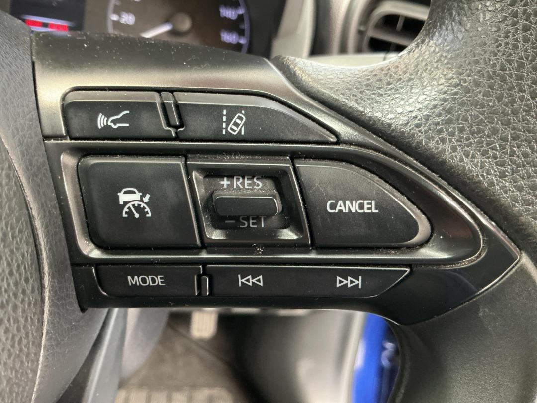 Photo '27' of Toyota Yaris