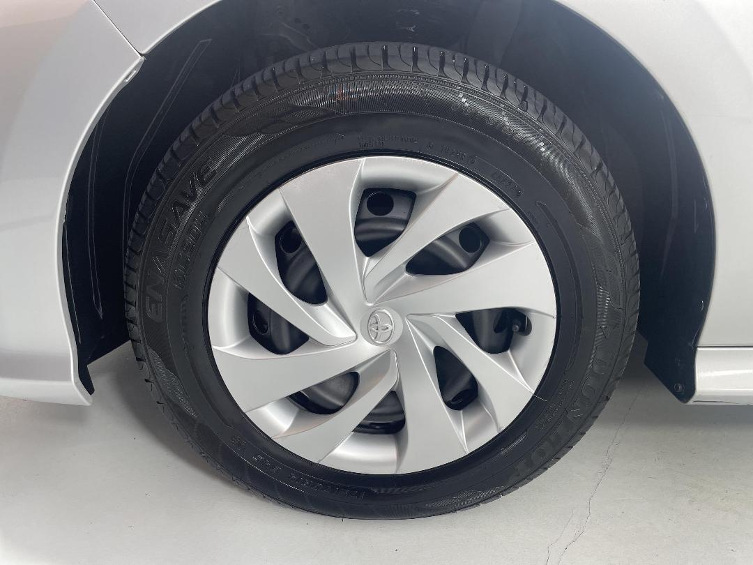 Photo '10' of Toyota Yaris