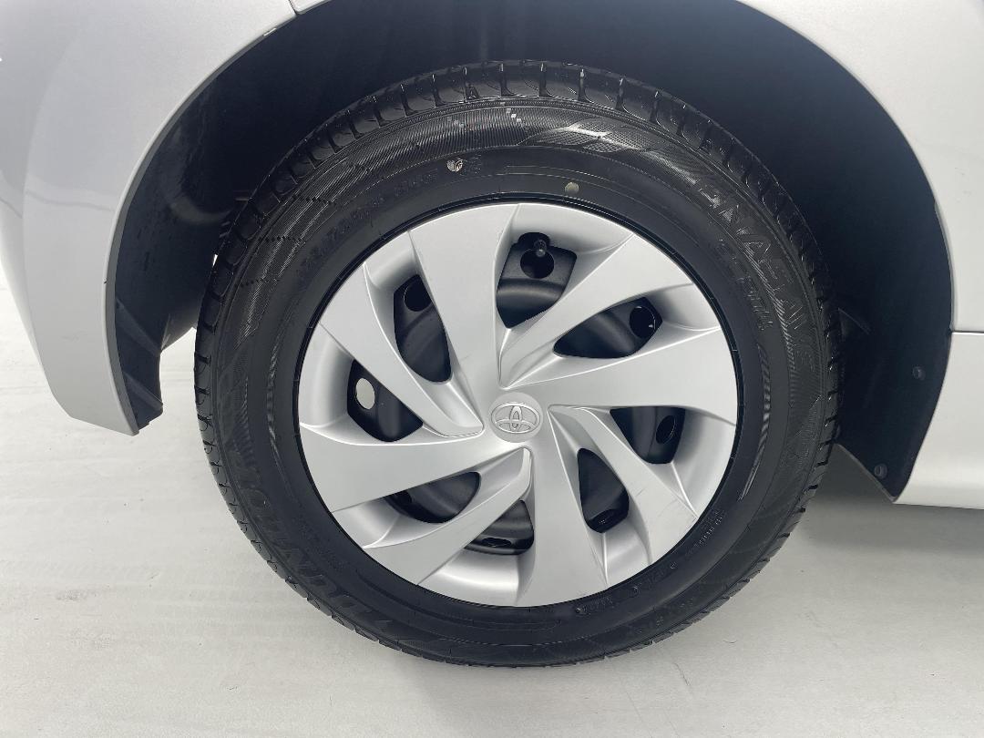 Photo '12' of Toyota Yaris