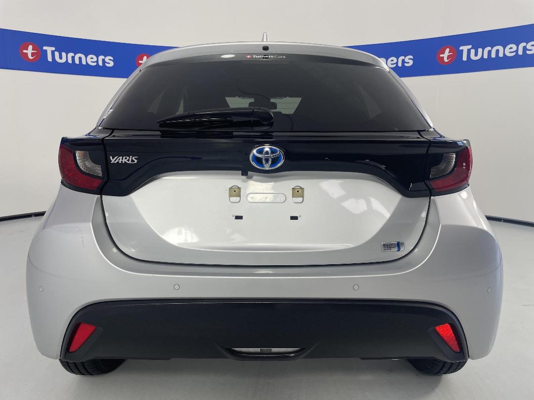 Photo '6' of Toyota Yaris