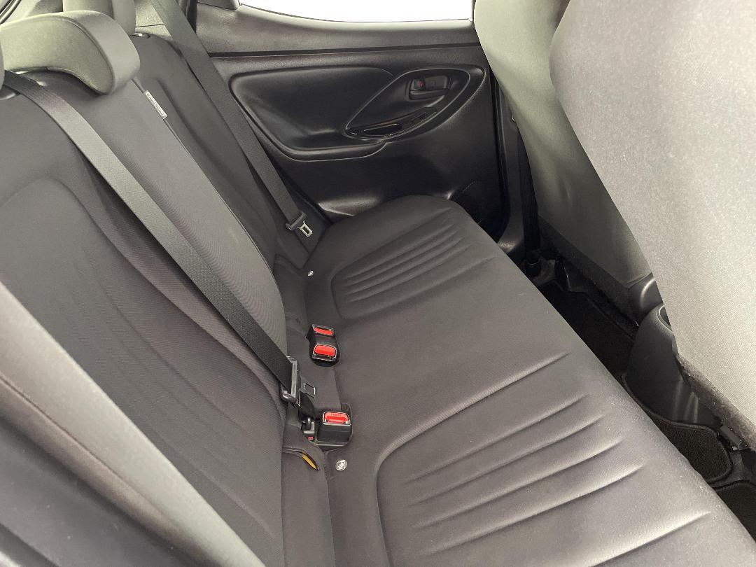 Photo '20' of Toyota Yaris