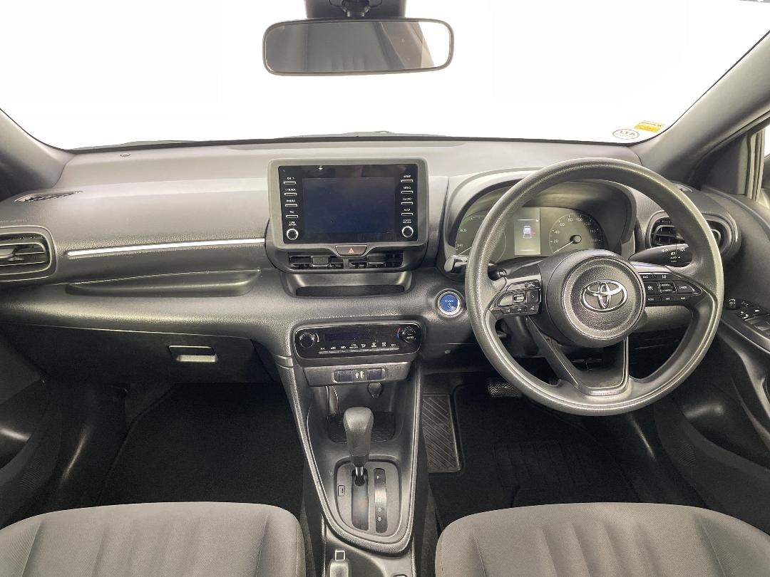 Photo '17' of Toyota Yaris