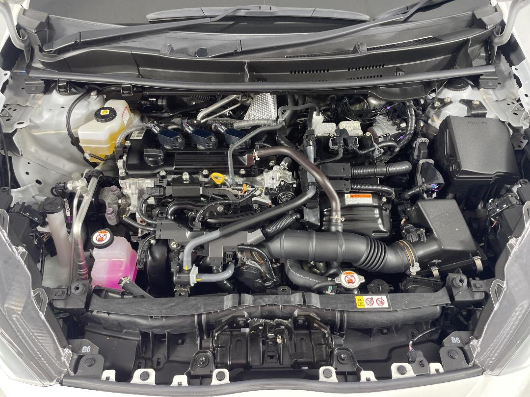 Photo '13' of Toyota Yaris