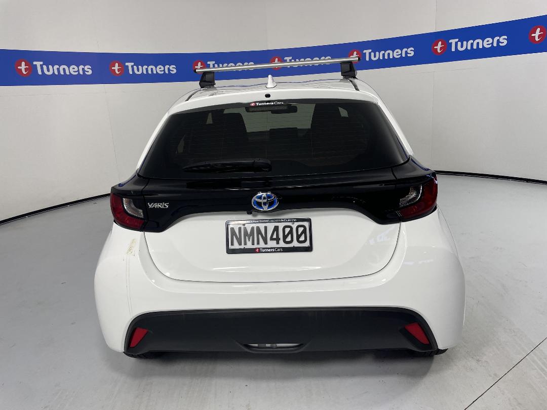 Photo '6' of Toyota Yaris